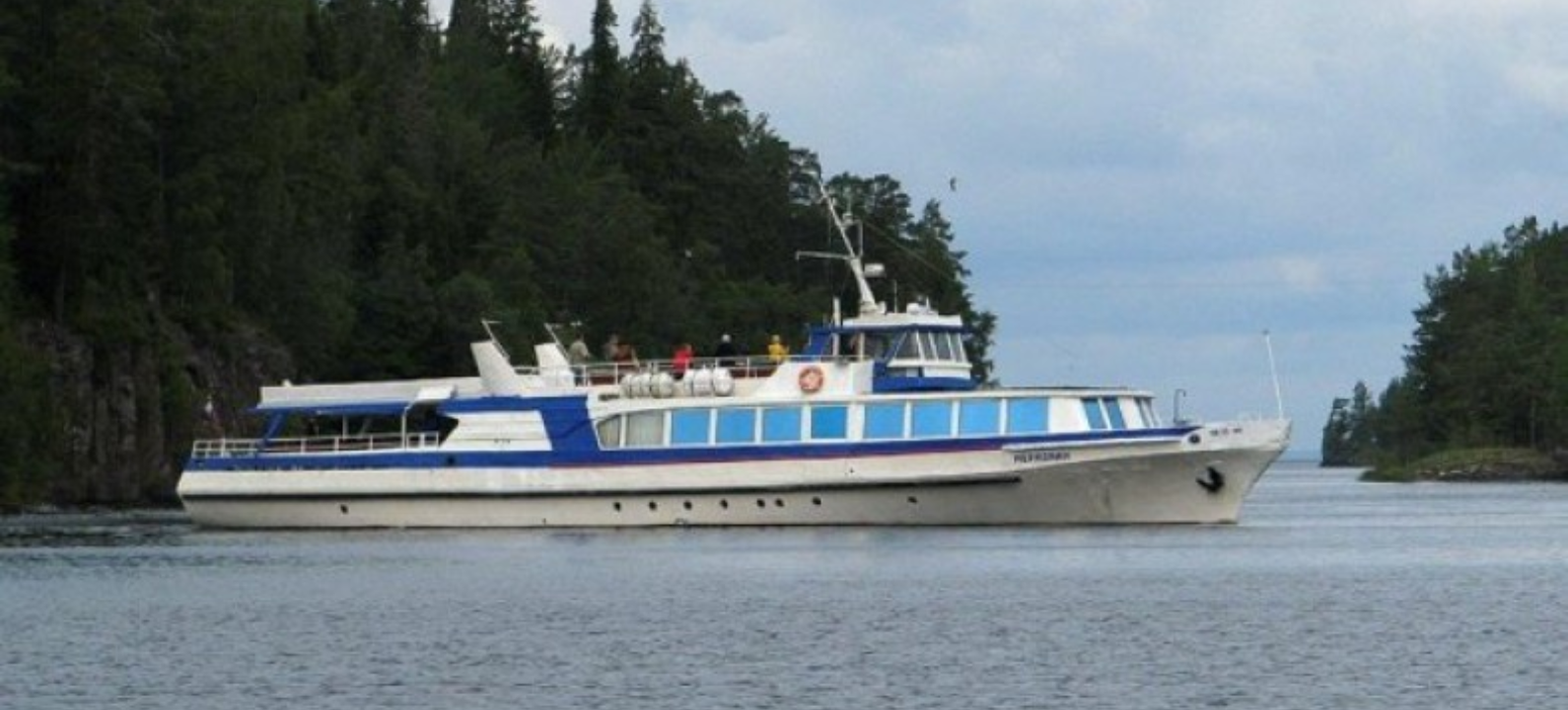 Метеор петрозаводск кижи. Катер метеор кижи. Теплоход петрозаводск кижи. Теплоход петрозаводск кижи. Катер метеор кижи.